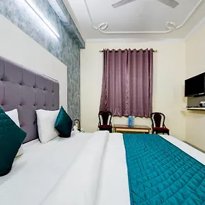  Guest house In Bb - Mayank Plaza-near Igi Airport Terminal-3